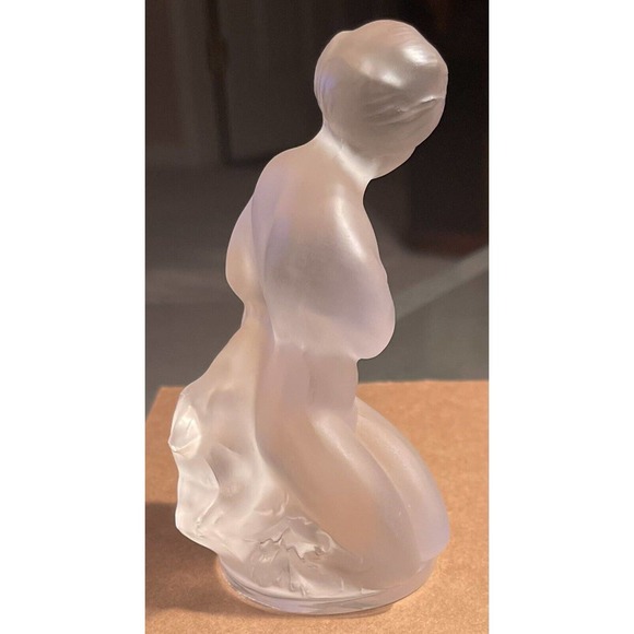 Lalique Crystal 1993 "Diana The Huntress with Fawn" 4.5" Tall Opaque Vintage - Picture 5 of 9
